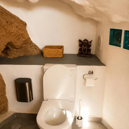Eco-finca Azuay - Cave Refuge בית הארחה