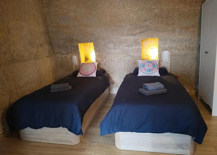 Eco-finca Azuay - Cave Refuge Gasthof *